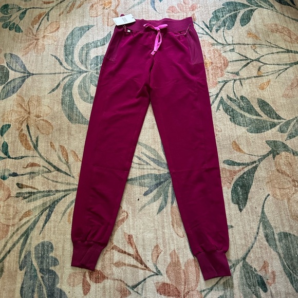FIGS Boston Slim Jogger Scrub Pant - Picture 3 of 6